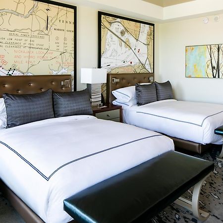 The Tennessean Personal Luxury Hotel Ноксвил Екстериор снимка