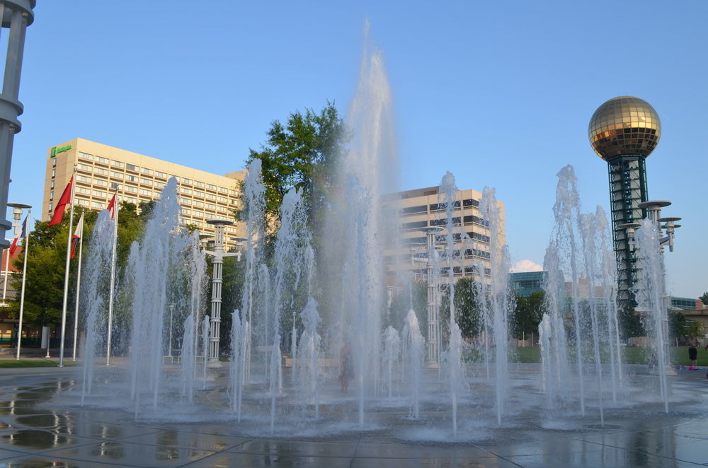 The Tennessean Personal Luxury Hotel Ноксвил Екстериор снимка