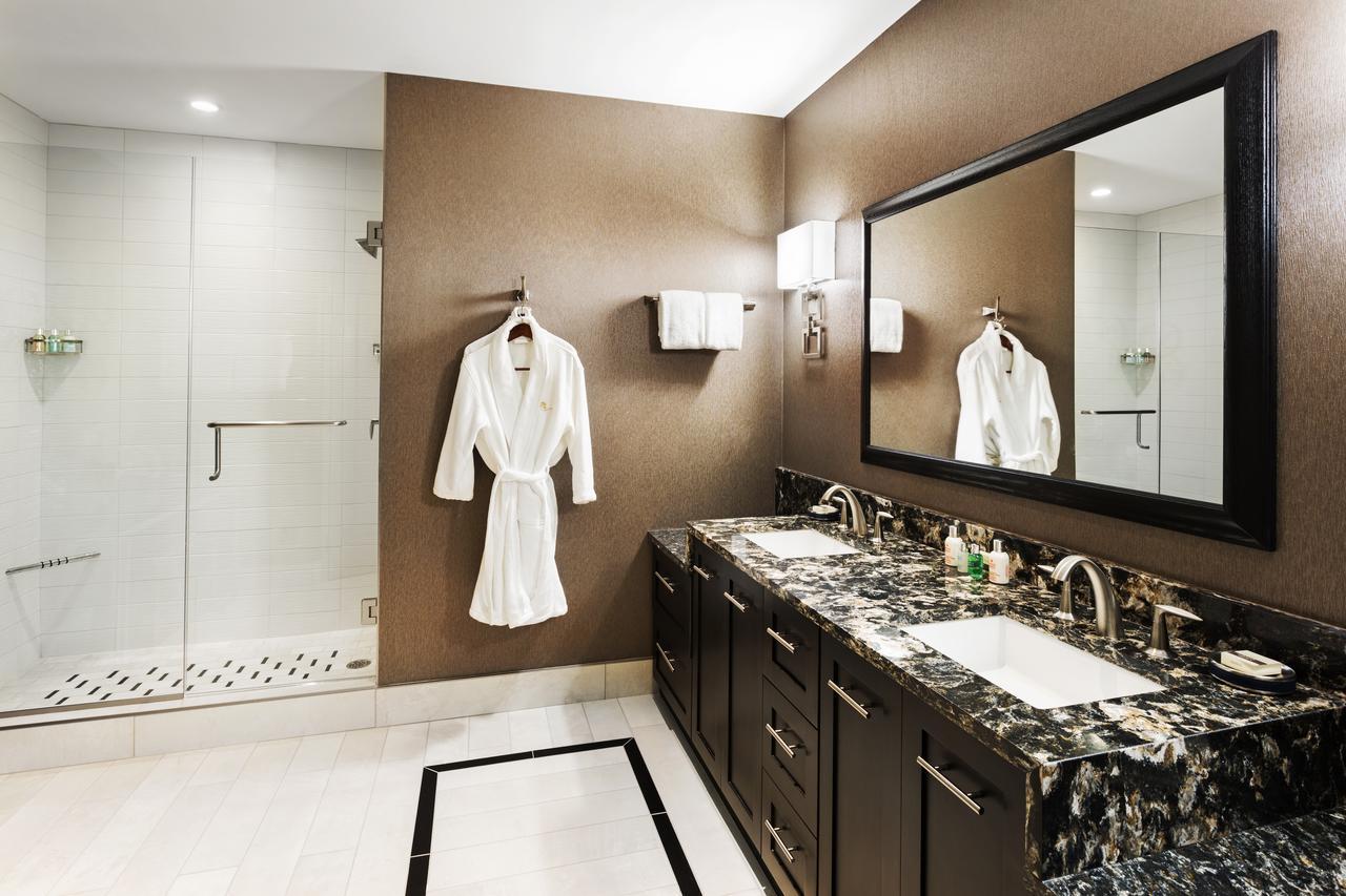 The Tennessean Personal Luxury Hotel Ноксвил Екстериор снимка