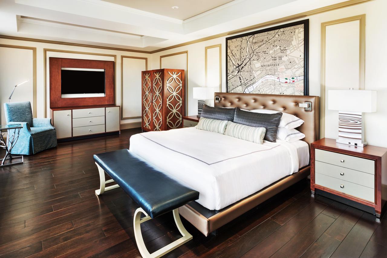 The Tennessean Personal Luxury Hotel Ноксвил Екстериор снимка
