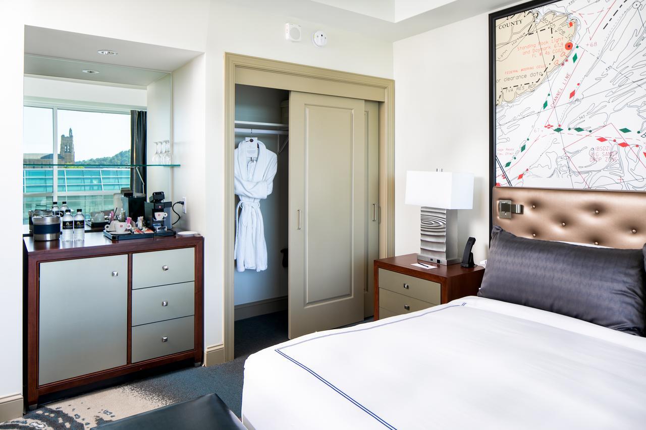 The Tennessean Personal Luxury Hotel Ноксвил Екстериор снимка
