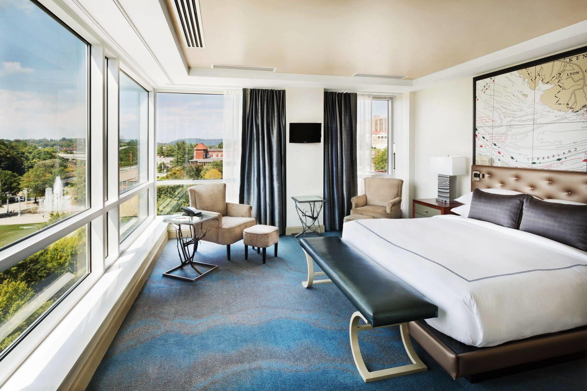 The Tennessean Personal Luxury Hotel Ноксвил Екстериор снимка